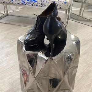 Ralph Lauren Purple label heels in 7.5